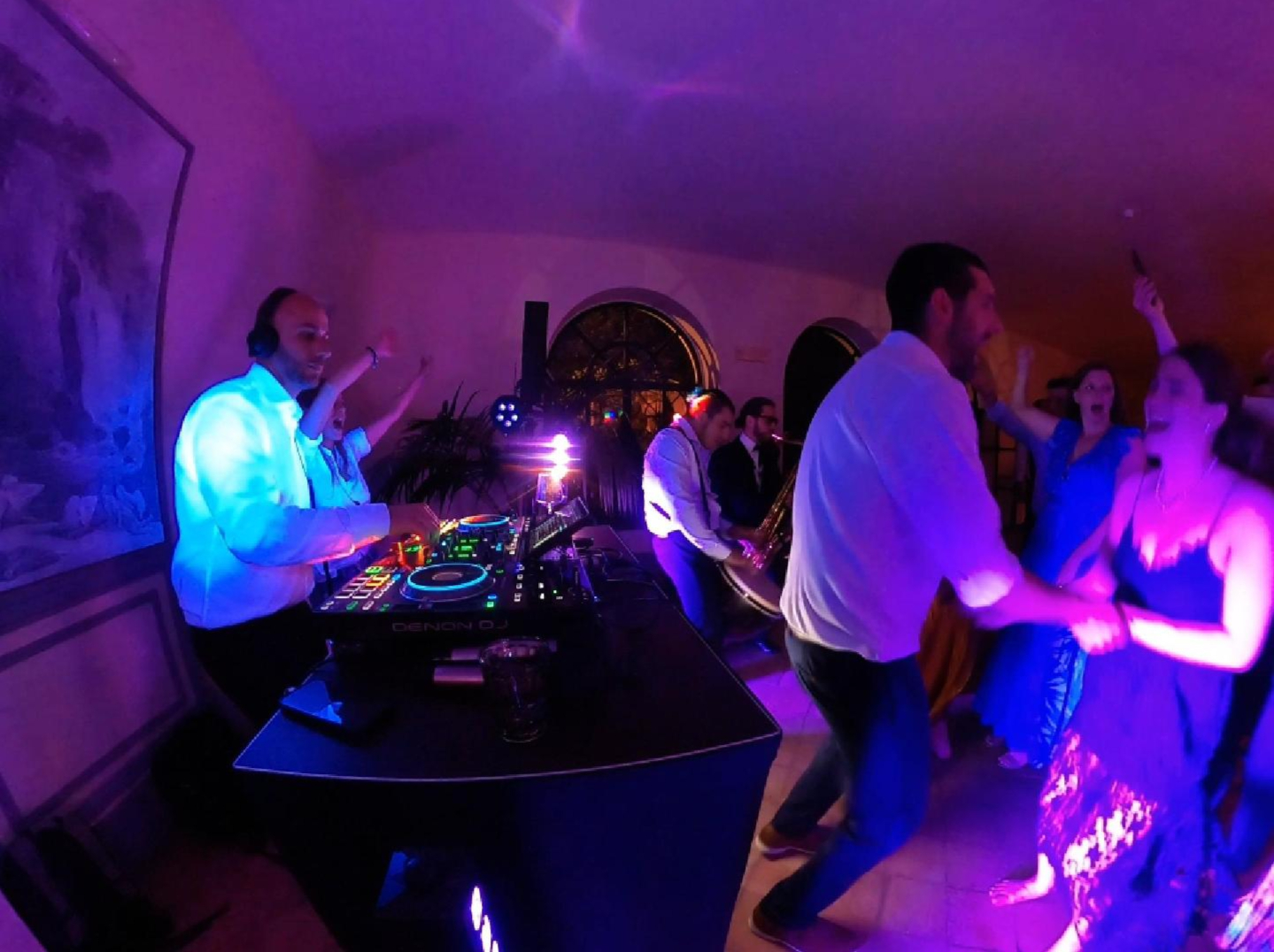 Dj + Live Sax & Percussions Show - Wedding Party at Villa Piccolomini in Rome